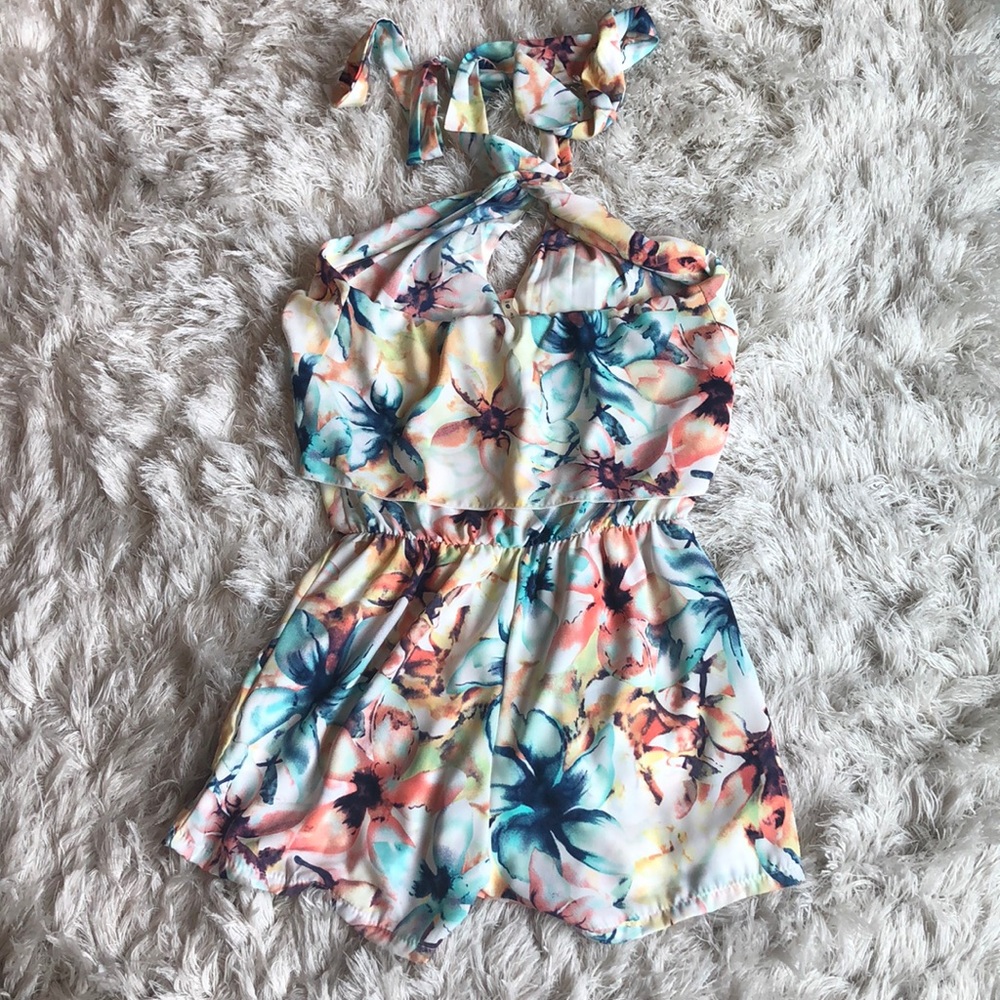 Cute Romper! - Picture 4 of 5